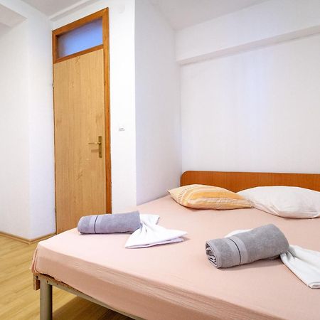 Apartments Laura Neum Room photo