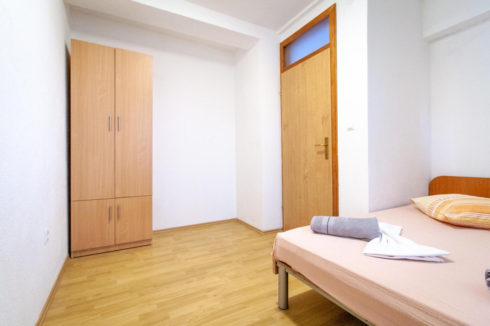 Apartments Laura Neum Room photo
