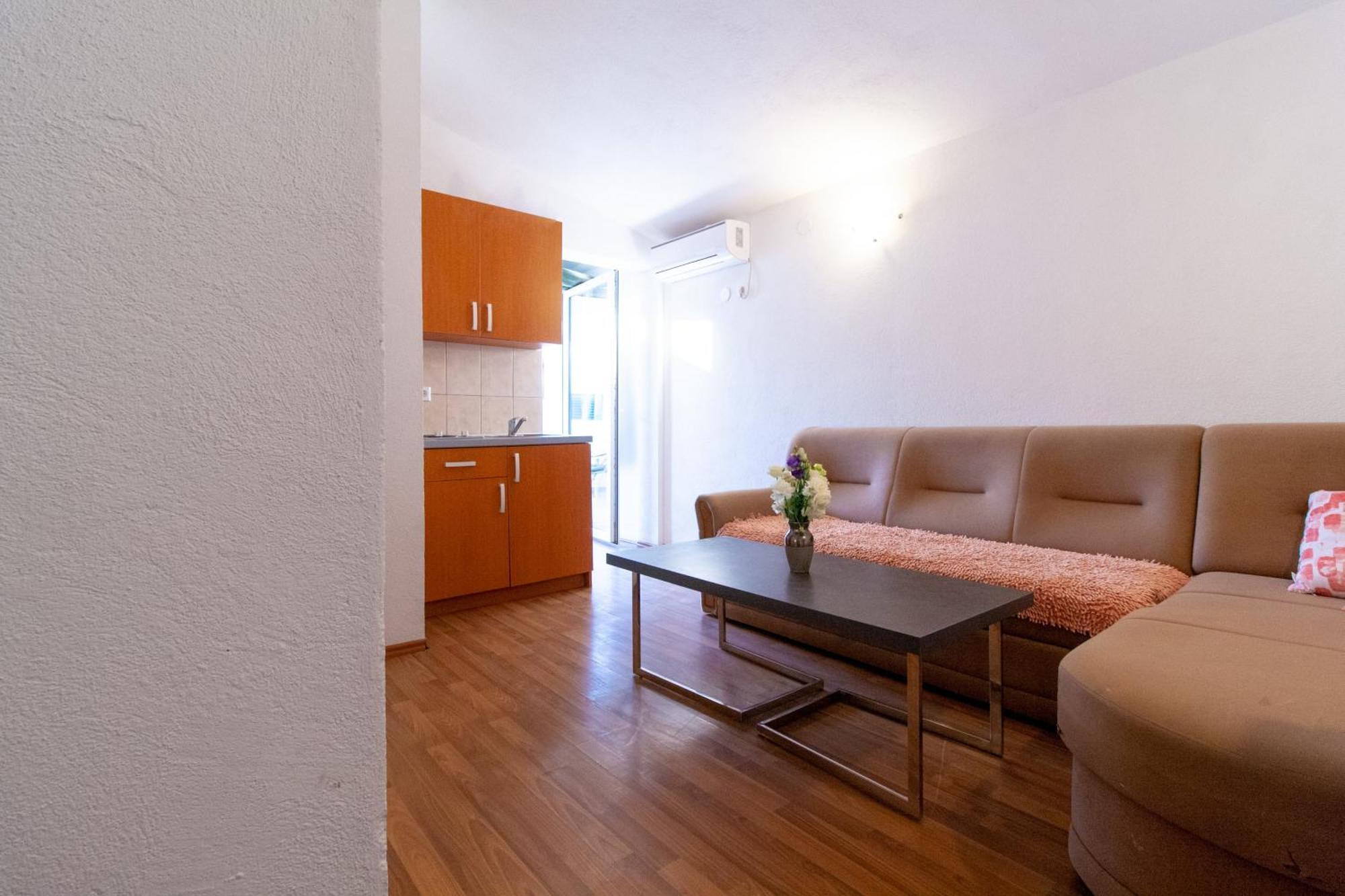 Apartments Laura Neum Room photo